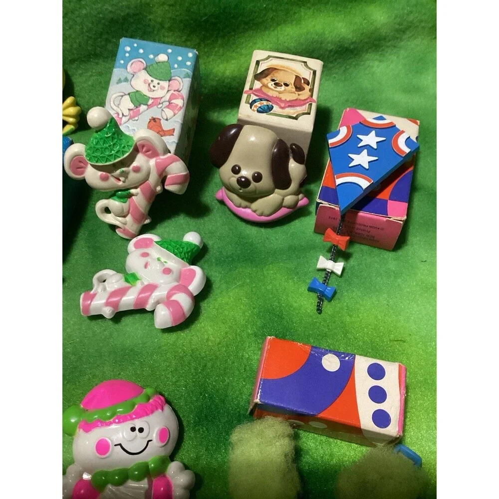 Vintage Avon 16 Novelty Jewelry Pin Pals Boxed & Unboxed 7 Fragrance Glacé Empty